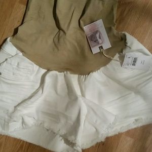 Jessica Simpson maternity shorts